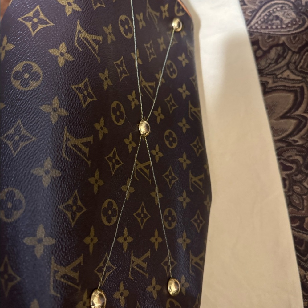 Brown Monogram Handbag - Picture 5 of 7